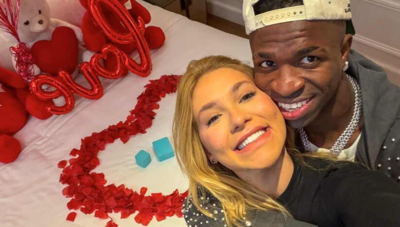 Virginia Fonseca e Vini Jr assumem namoro e publicam foto